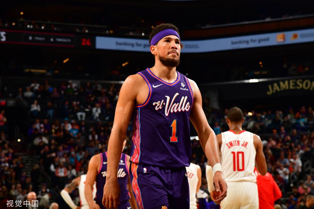 方面亦具有 方面亦具有